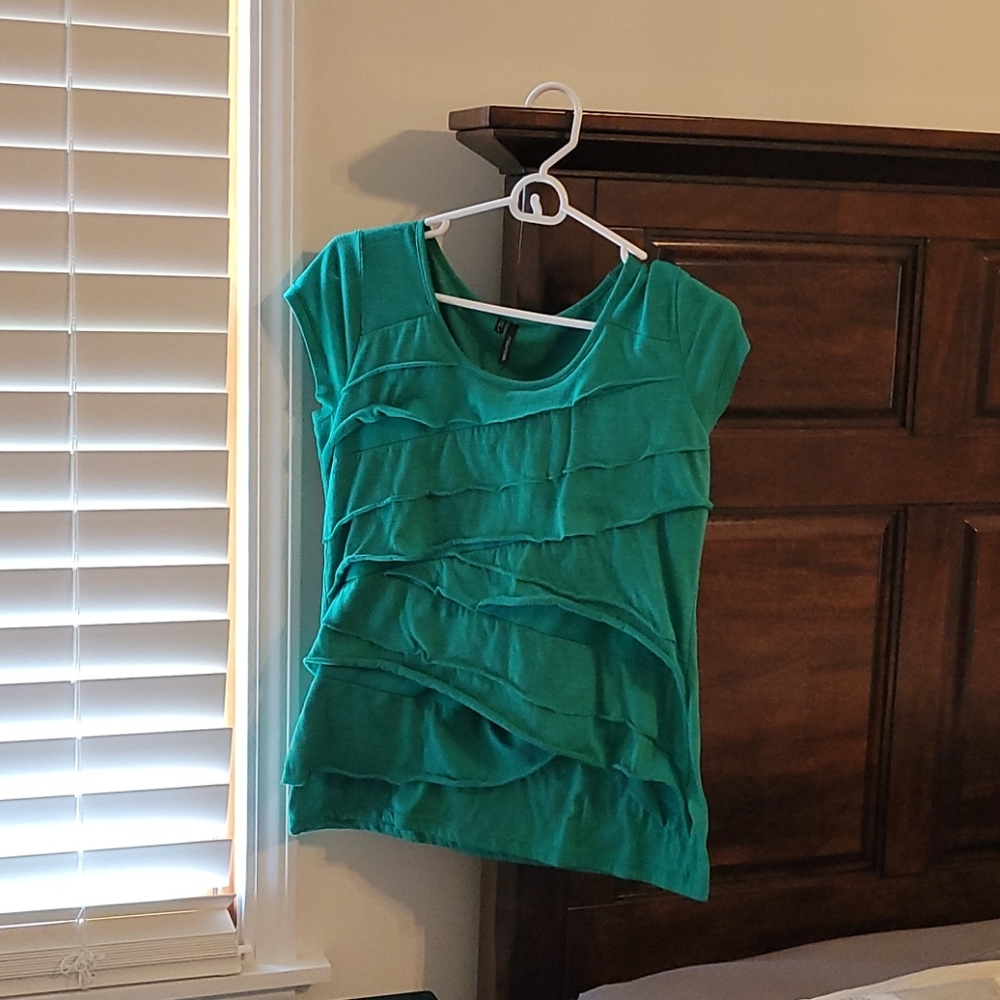 Top - Picture 3 of 3